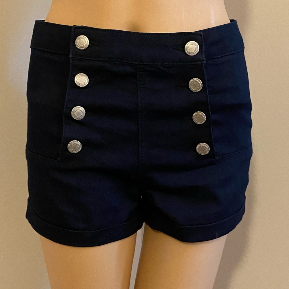 💫NWT High-waisted shorts 💫